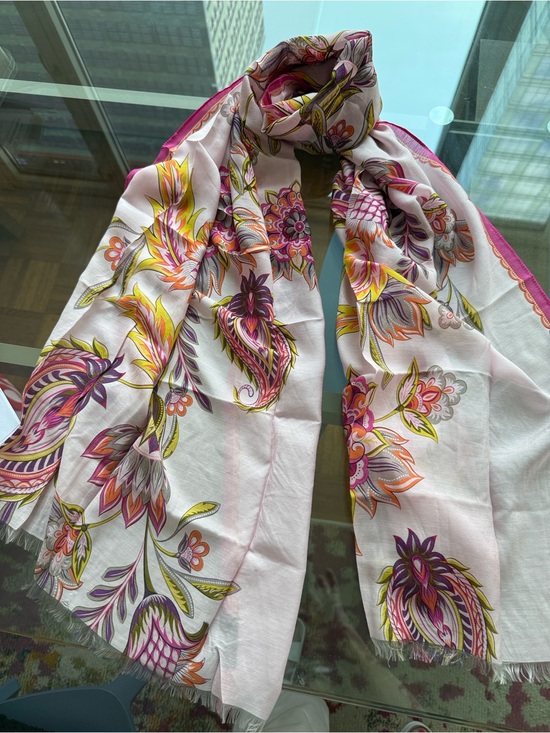 Fraas Accessories - Frass Lightweight Oblong Pink Floral Design Scarf with Raw Edge.